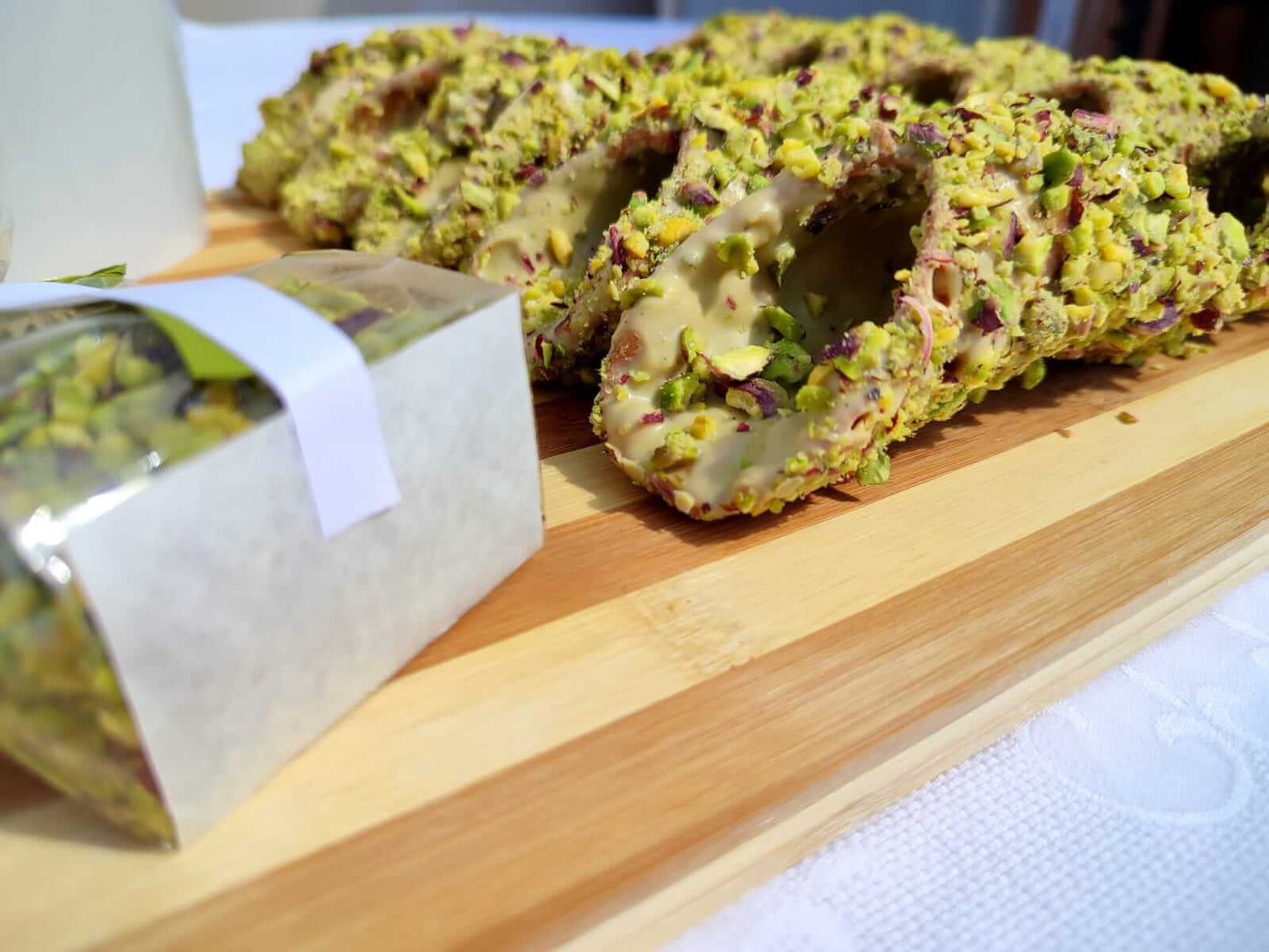 Kit cannoli con cioccolato al pistacchio e granella + Crema al pistacchio